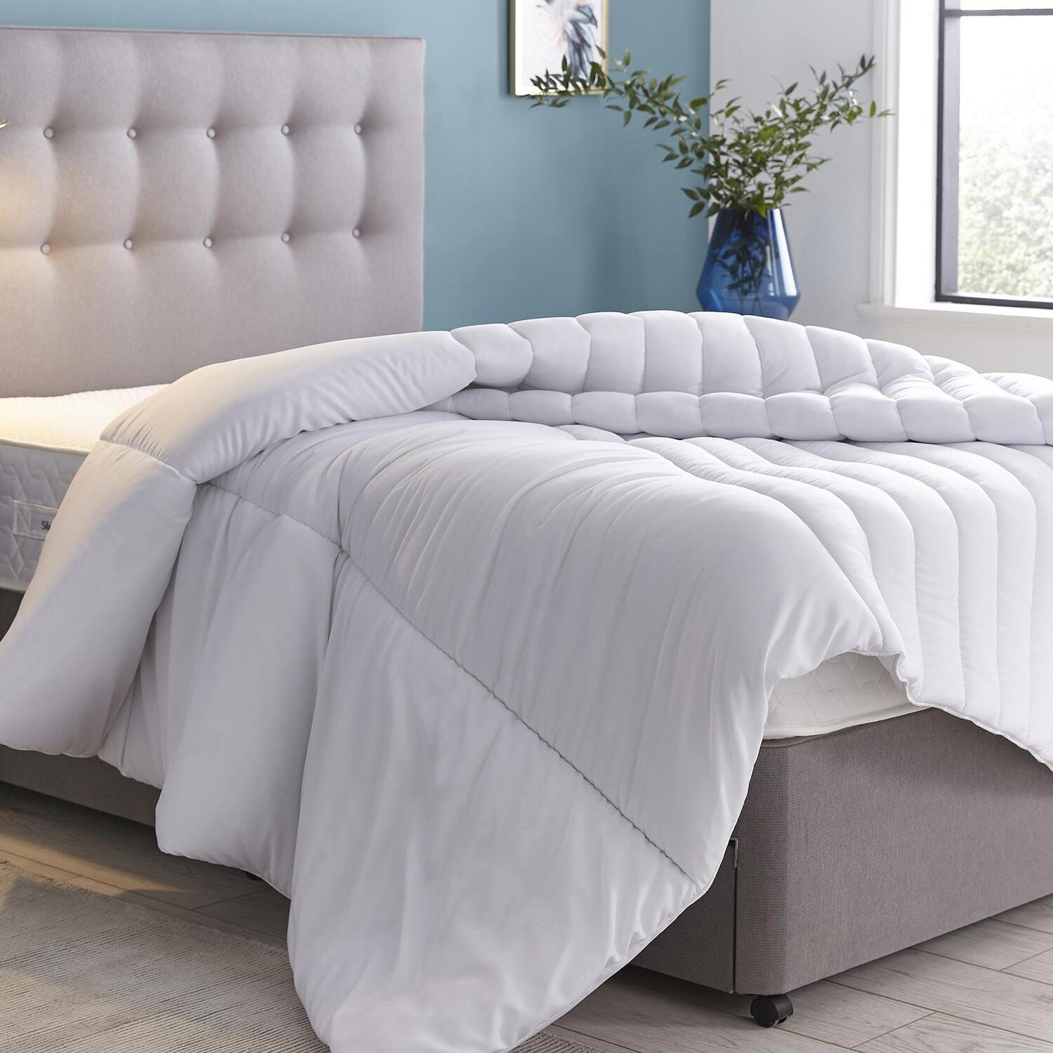 4 5-7 5 Dual Tog Duvet - White King Size