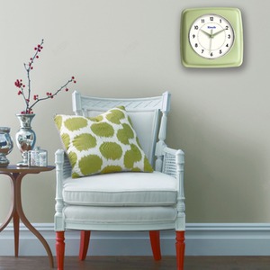Retro Battery Operated Silent Wall Clock