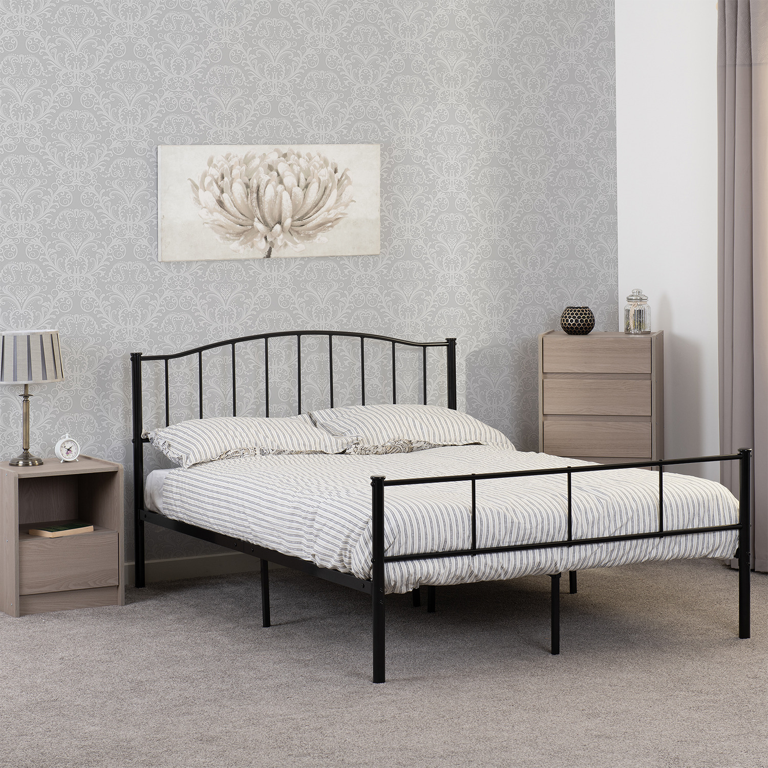 Newton 4 6 Double Bed - Black